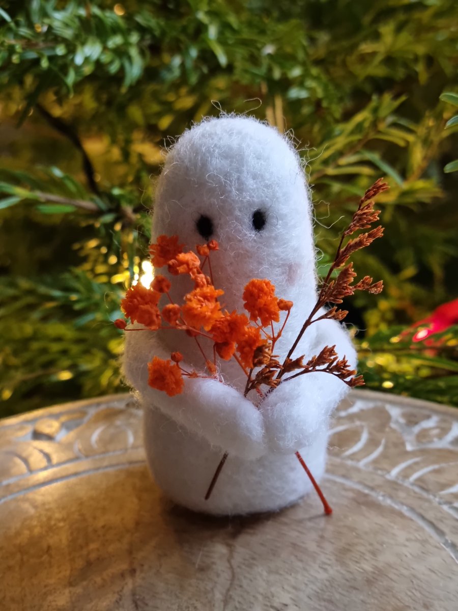 Needlefelt Ghost - Orange Blooms