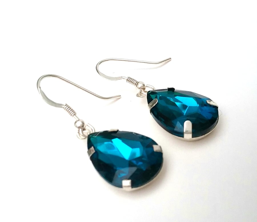 Cobalt Blue Vintage Glass Earrings 