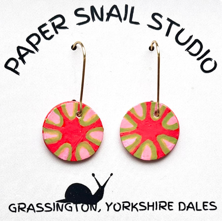 Circular, 15mm in diameter, Hand-painted Paper Earrings