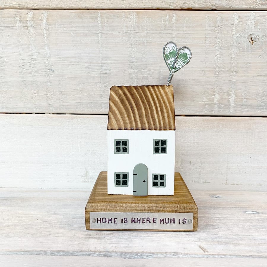 Handmade wooden house for mum Mother’s Day gift