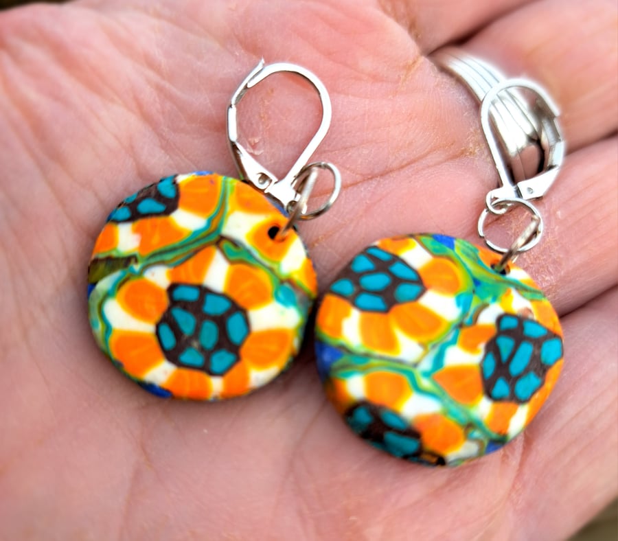 Flower patterned handmade earrings