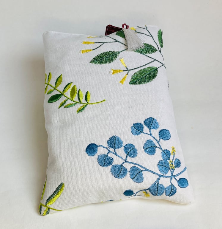 Book sleeve and bookmark. Gift for book-lover. Floral embroidery