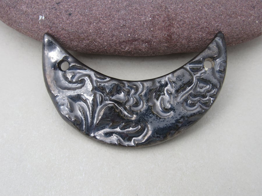 Metallic Silver Brocade Ceramic Crescent Bib Pendant