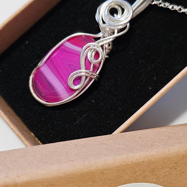 Levels Dyed Pink Agate Pendant 