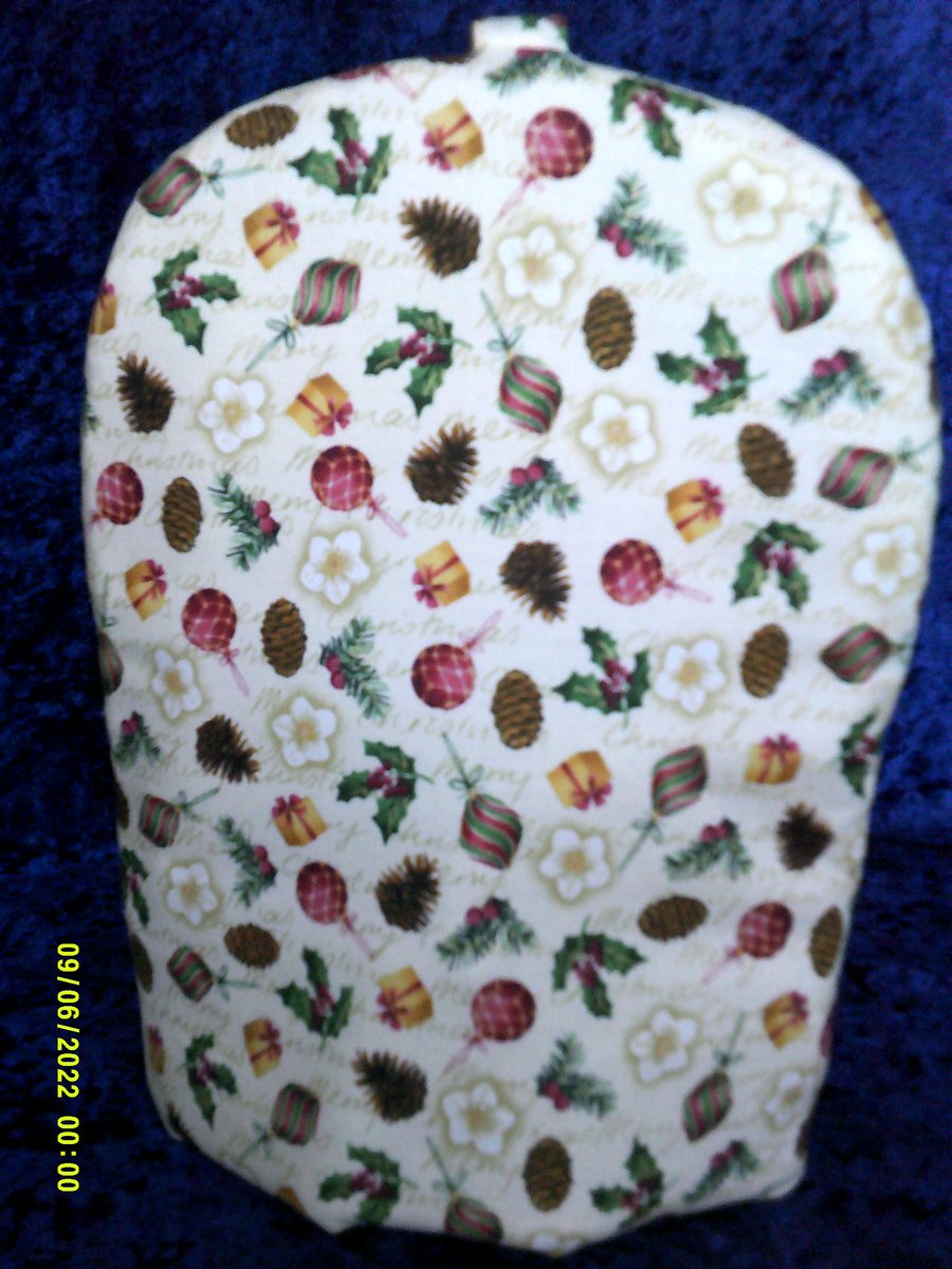 Holly, Pinecones and Baubles Small Christmas Coffee Pot Cosy