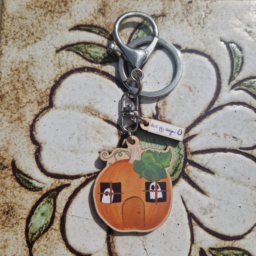 Pumpkin House Ghost Keyring