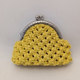 Small macrame coin purse - yellow
