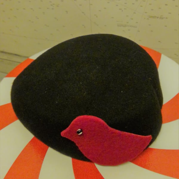 Birdy heart shaped pill box