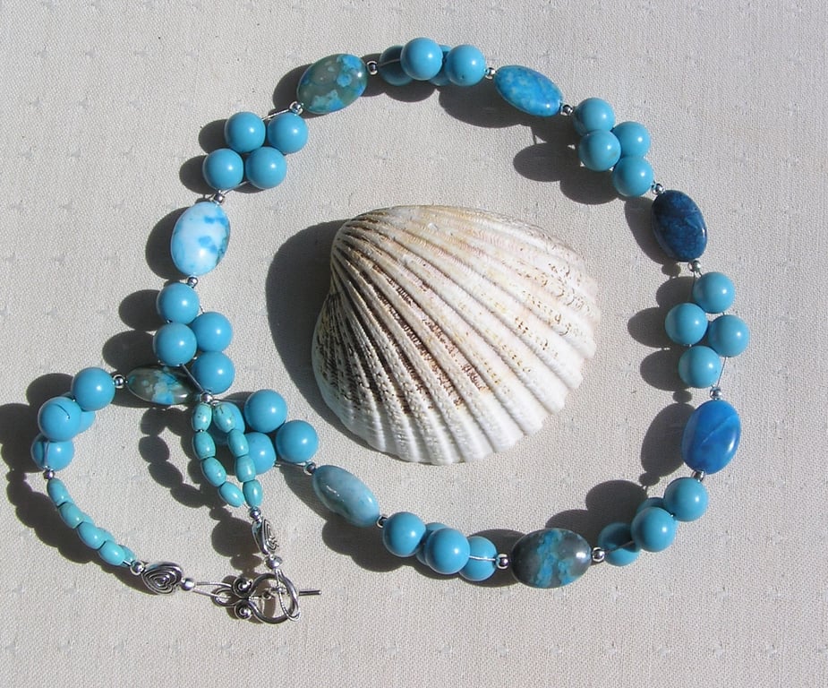 Turquoise Crazy Lace Agate & Magnesite Gemstone Statement Chunky Necklace