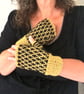 Harley Quinn knitted fingerless gloves pattern - Image 1