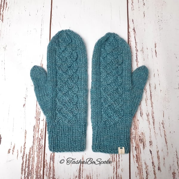 Women wool mittens, Hand knit mittens, Winter luxury gloves, Classic mittens