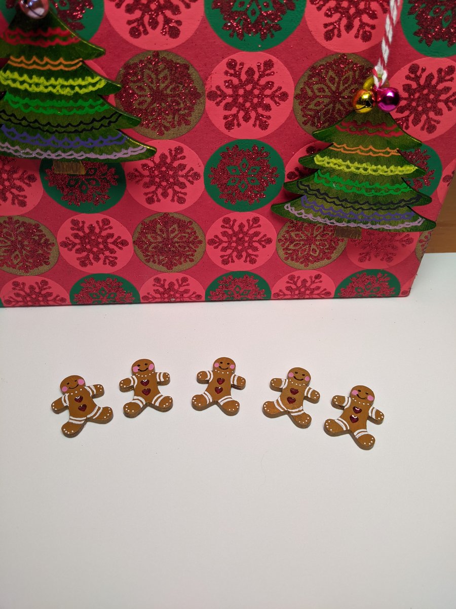 Gingerbread people pin