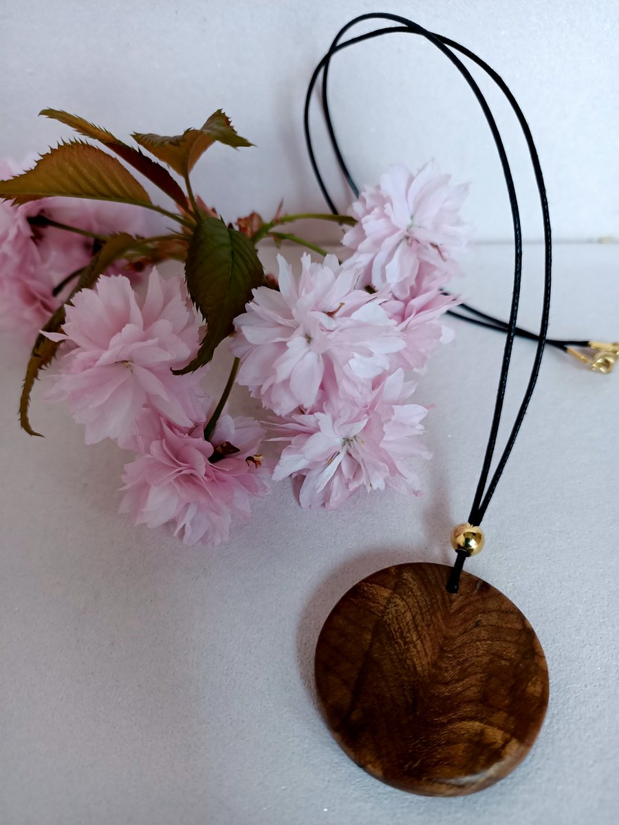 Wooded Pendant Necklace wooden jewellery Handmade Elm Burr