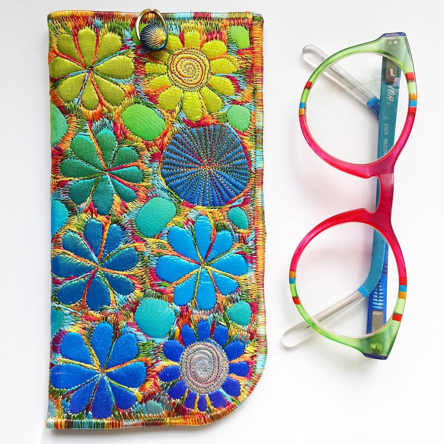 Glasses case Free Machine Embroidery 