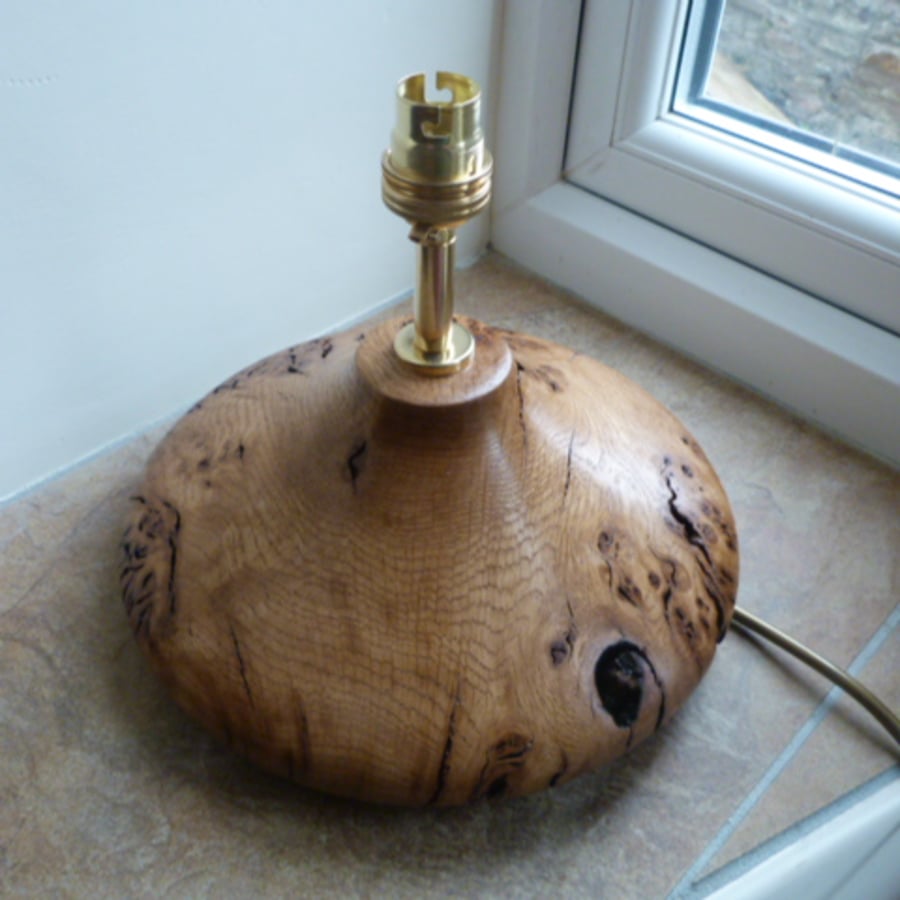 OAK  BURR  SIDE  TABLE LAMP