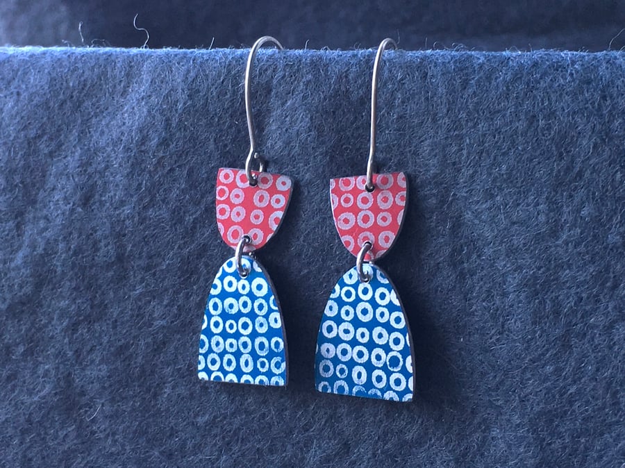 Navy and red dangle earrings