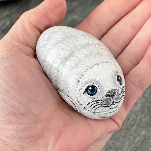 Seal hand painted pebble garden rock wildlife stone 