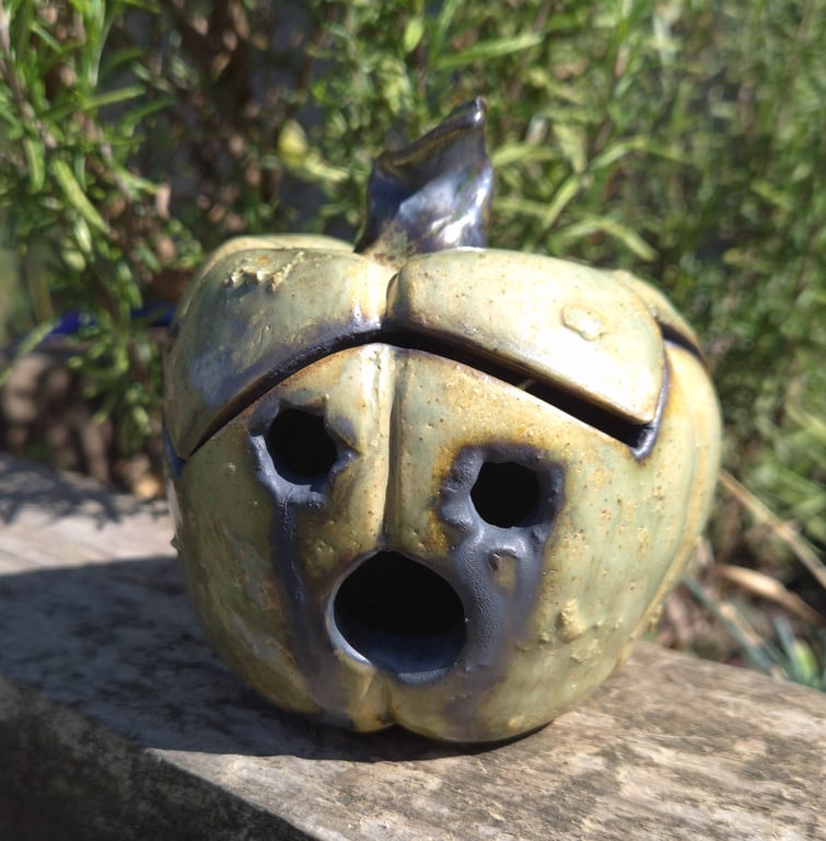 Halloween pumpkin tea light