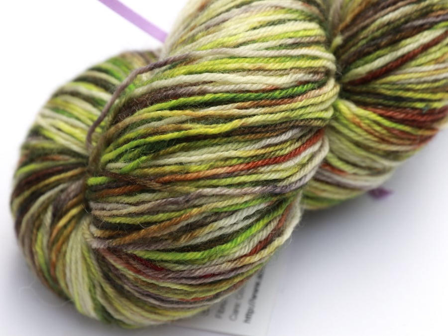 SALE: Woodmouse - Superwash Bluefaced leicester 4-ply yarn