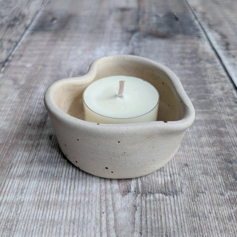 Perfectly imperfect Ceramic heart tealight, speckled cream
