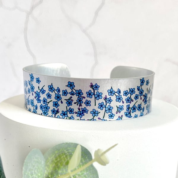 Cuff bracelet with Forget Me Nots, metal jewellery bangle, floral gifts (114)