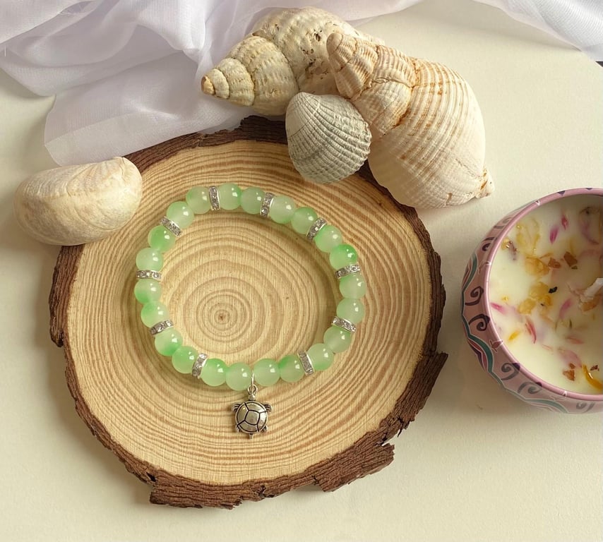 Handmade Green Glass Beaded Bracelet Sea Turtle Charm