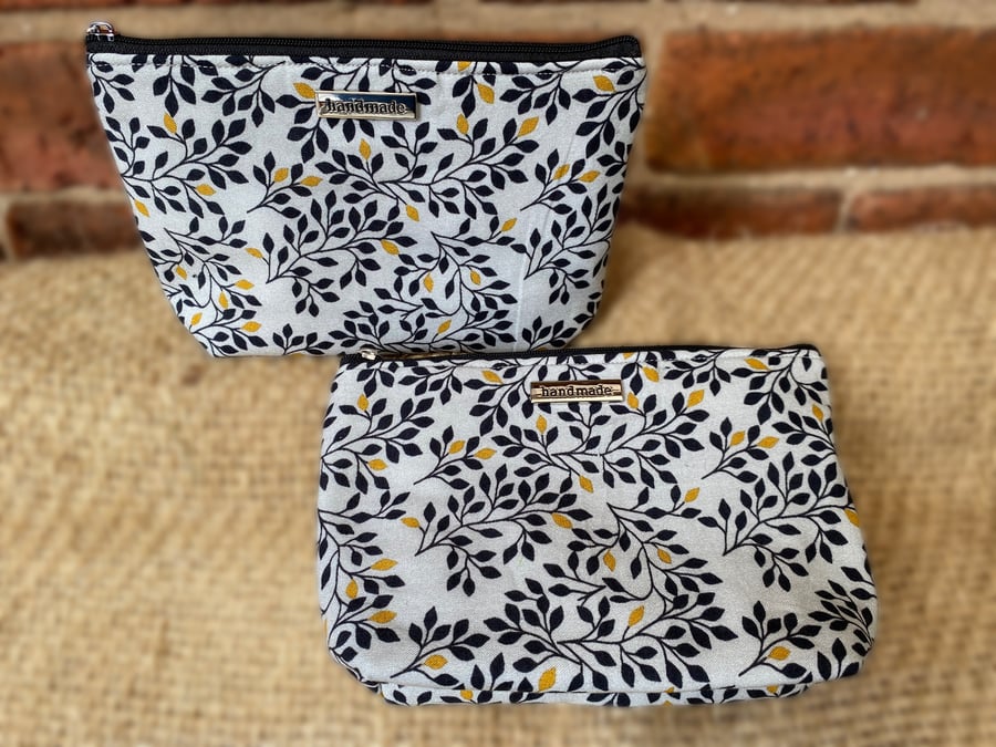 Leaf Print Zip Pouch