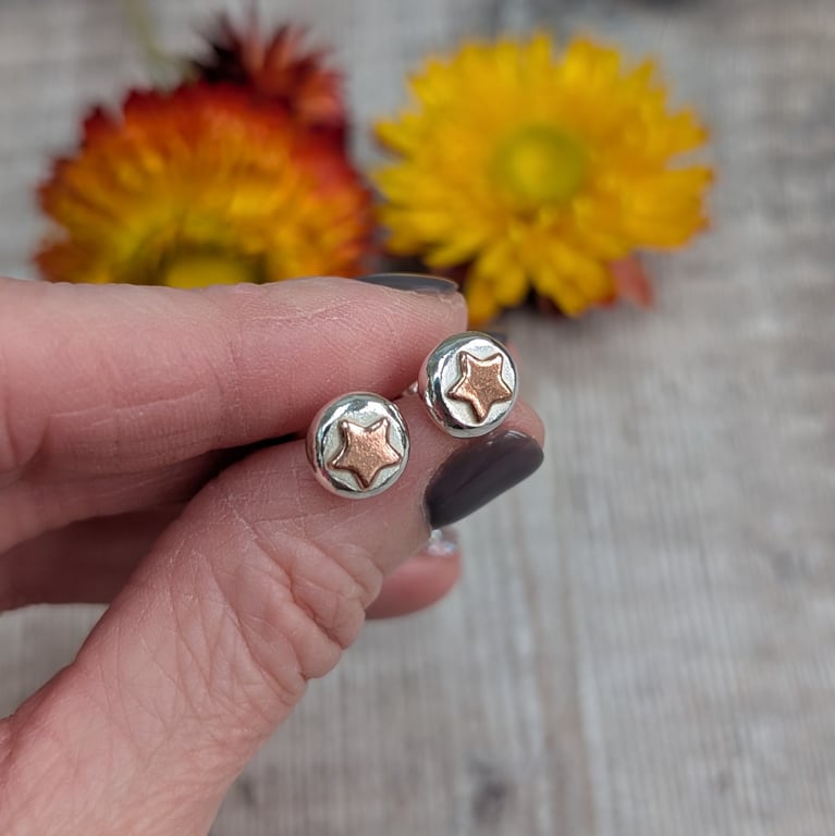Sterling Silver Pebble Stud Earrings with Copper Stars - JBJ3016