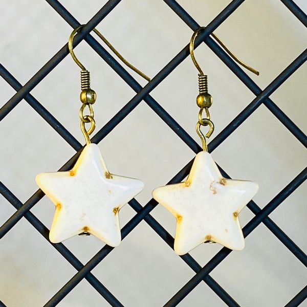 White star earrings 