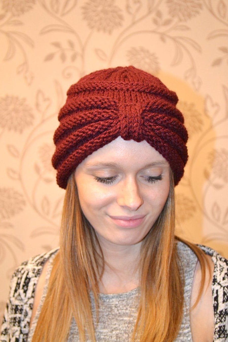 Turban style beanie hat knitted in burgundy 