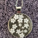 Daisy Pendant Necklace