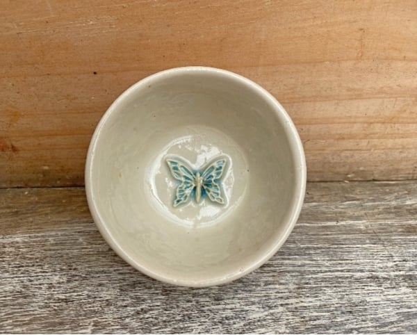 Handmade, ceramic butterfly bowl - vegan-friendly, fired with renewable energy 