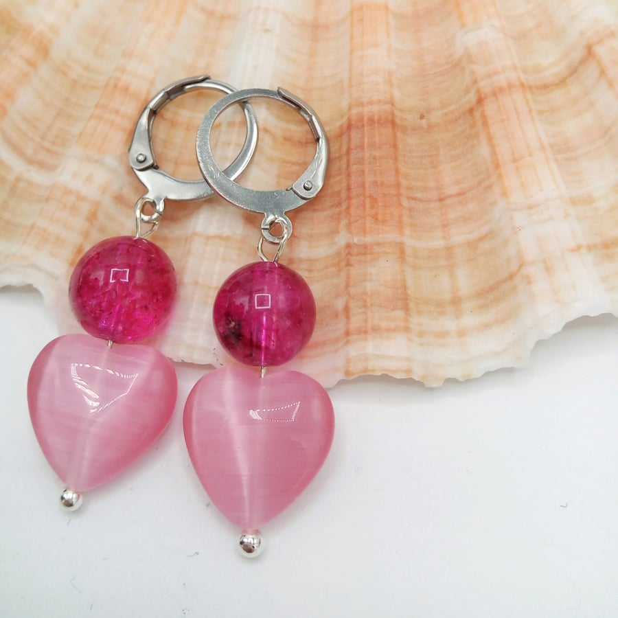Earrings with Pink Cat's Eye Heart Bead and Round Fuchsia Crackle Beads