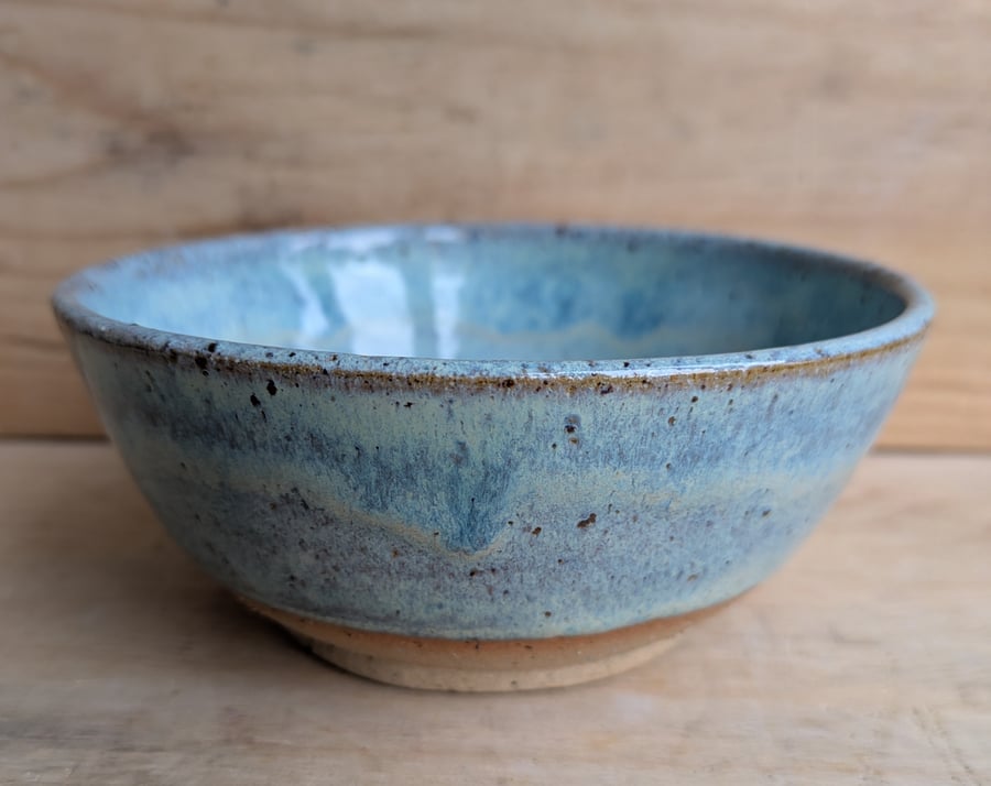 Turquoise green wavy textured nibble bowl