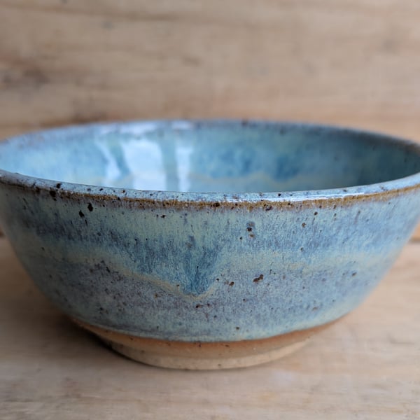 Turquoise green wavy textured nibble bowl