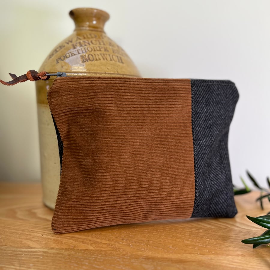 Corduroy and herringbone tweed zip pouch 