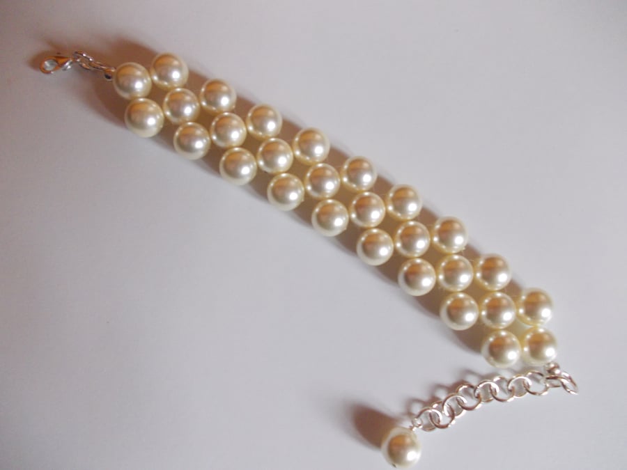 Statement shell pearl woven bracelet