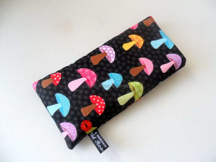 Glasses case in cute mushroom fabric