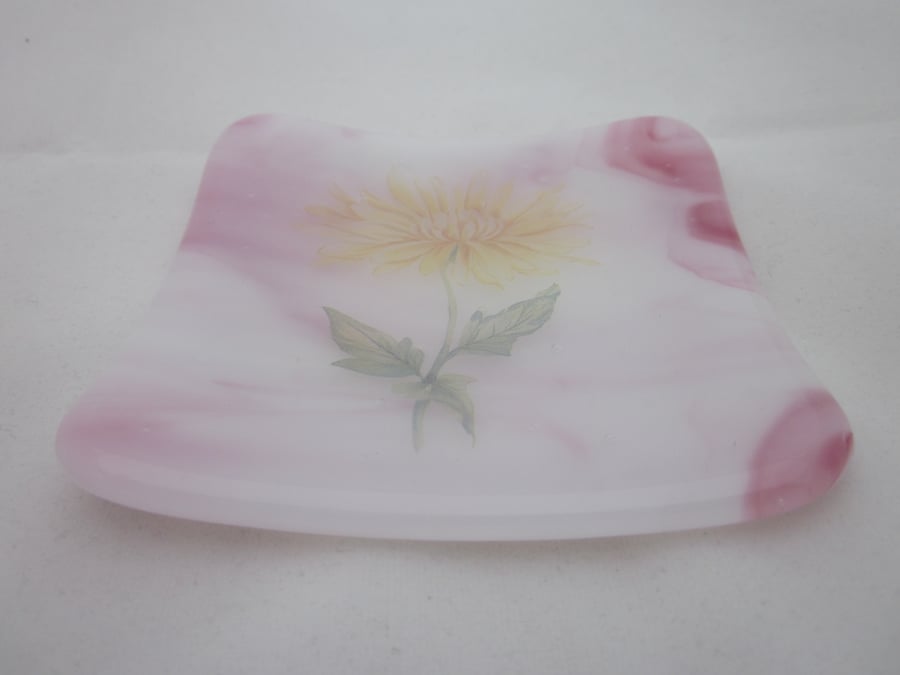 Handmade  fused glass trinket bowl or soap dish - pink marble with chrysanthemum