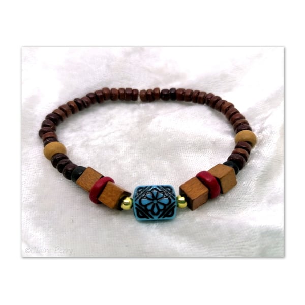 Wooden Surfer's bead bracelet with Turquoise bead.