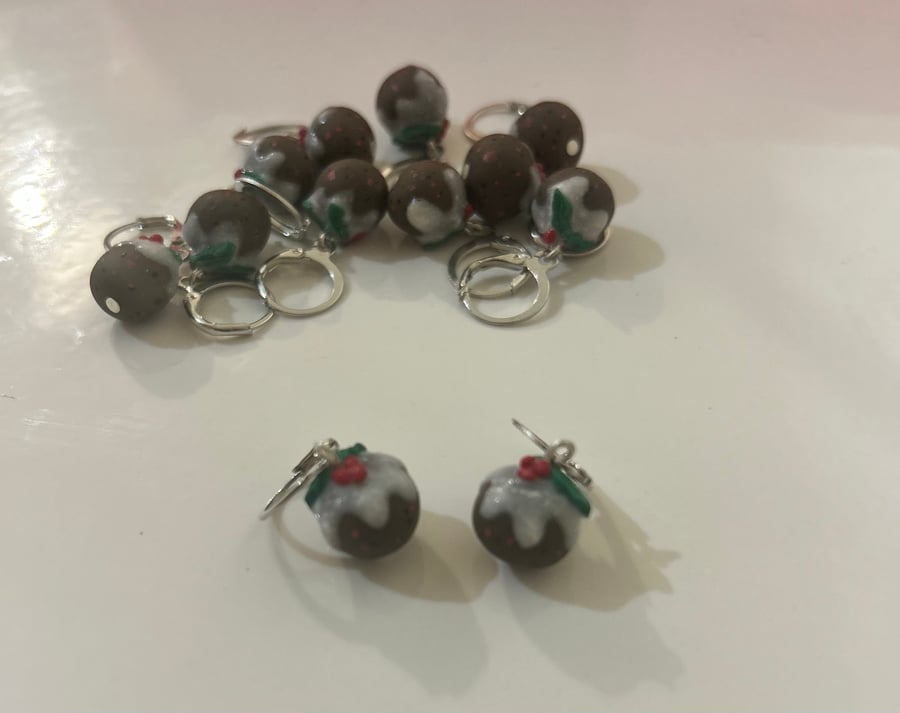Christmas pudding dangles