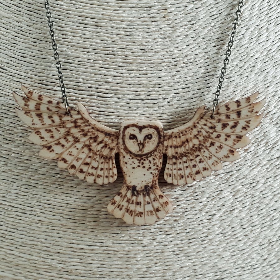 Pyrography barn owl pendant