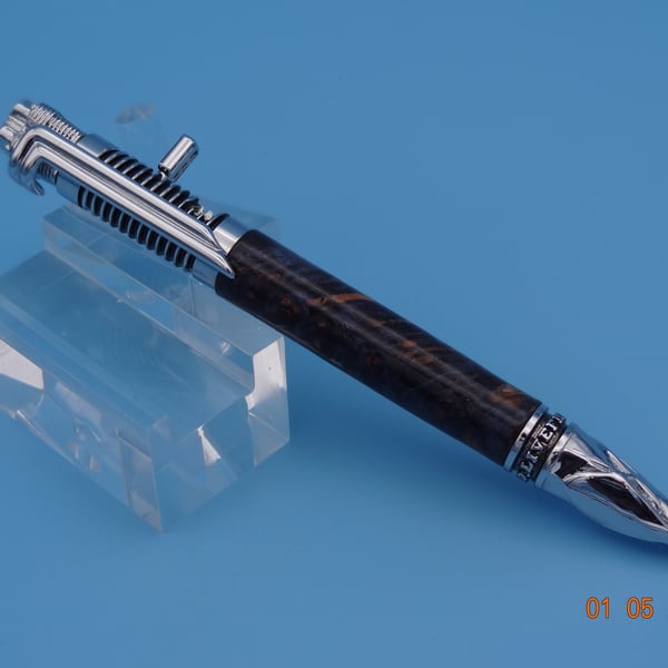 Bikers Pen with burr wood barrel and appropriate fittings.