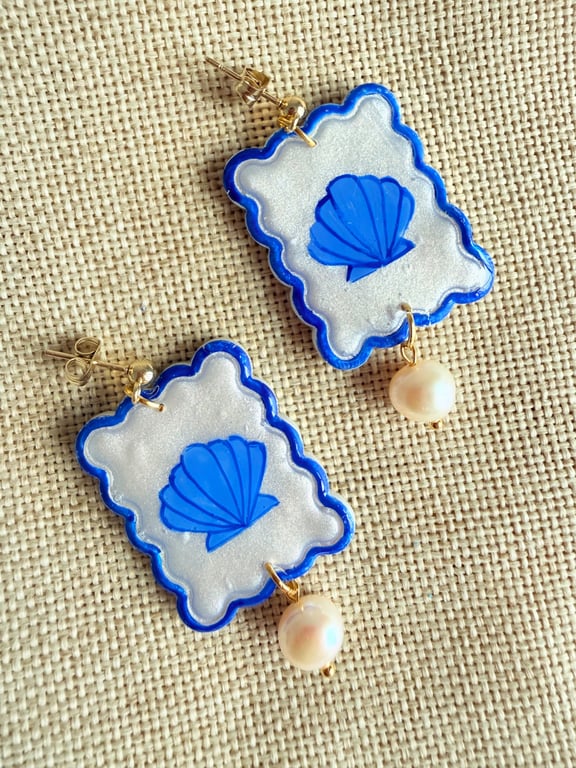 Blue Shell Pearl Wavy Tile Earrings