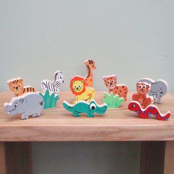 Wooden Jungle Animals with Personalised Oak Gift Tag