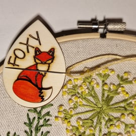 Wooden Magnetic Fox Needle Minder 