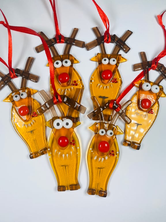 Fun fused glass reindeer hanging decoration
