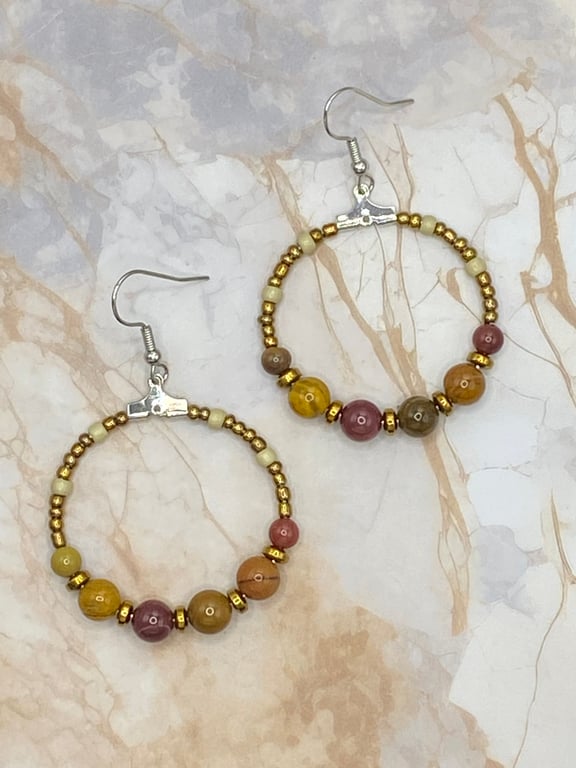 Memory wire hoop earrings with mookaite stones