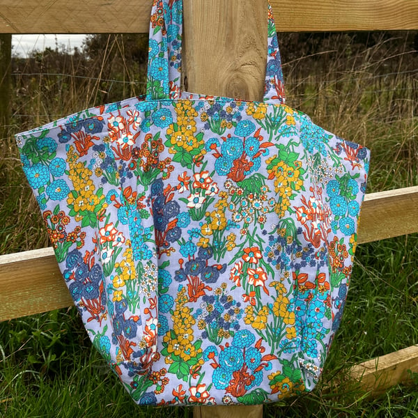 Vintage floral beach bag tote bag with bright yellow print lining