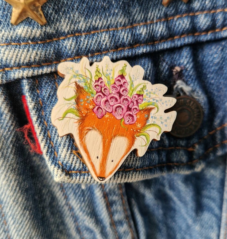 Wooden Pin Badge Foxglove Fox